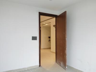 Bedroom Image of 1350 Sq.ft 3 BHK Apartment / Flat for sale in Satbari New Delhi for Rs. 12000000