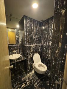 Bathroom Image of 1500 Sq.ft 3 BHK Apartment / Flat for rent in Malabar Hill Mumbai for Rs. 550000
