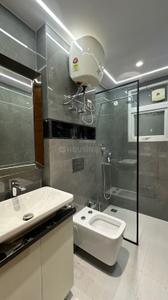 Image of 2700 Sq.ft 3 BHK Builder Floor for rent in BPTP Amstoria , Sector 102, Gurgaon for Rs. 62000