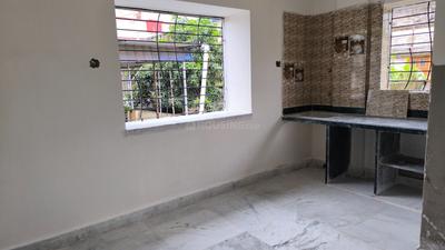 Living Room Image of 450 Sq.ft 1 BHK Apartment / Flat for sale in Paschim Putiary Kolkata for Rs. 1700000