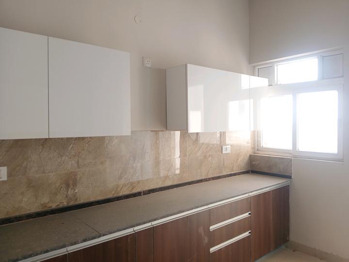 Spaze Kalistaa Main Image 1