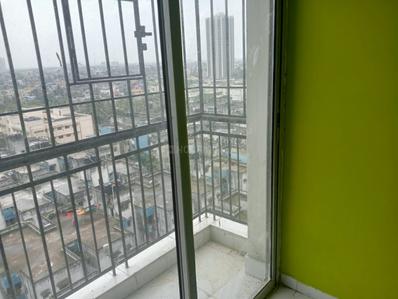Balcony Image of 1000 Sq.ft 3 BHK Apartment / Flat for sale in Baranagar Kolkata for Rs. 6500000