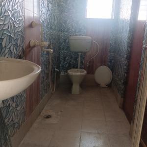 Image of 1000 Sq.ft 3 BHK Apartment / Flat for rent in Metro Apartment, Tangra, Kolkata for Rs. 22000