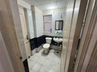 Bathroom Image of 1320 Sq.ft 3 BHK Apartment / Flat for sale in Maxblis White House, Sector 75 Noida for Rs. 18700000