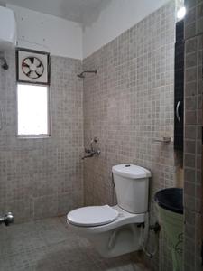 Common Bathroom Image of 924 Sq.ft 2 BHK Apartment / Flat for sale in Paras Tierea, Sector 137 Noida for Rs. 8000000