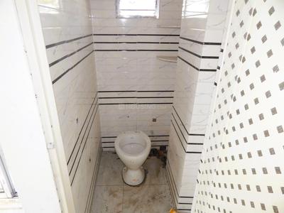 Bathroom Image of 750 Sq.ft 2 BHK Apartment / Flat for sale in Dum Dum Cantonment Kolkata for Rs. 2775000