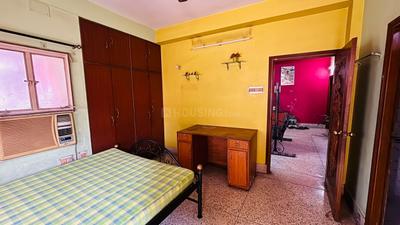 Bedroom Image of 1000 Sq.ft 2 BHK Builder Floor for rent in New Alipore Kolkata for Rs. 26001
