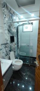 Bathroom Image of 1810 Sq.ft 3 BHK Independent House for rent in Tilak Nagar New Delhi for Rs. 58000