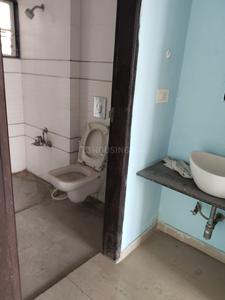 Bathroom Image of 900 Sq.ft 2 BHK Apartment / Flat for rent in Sevasi Vadodara for Rs. 16500