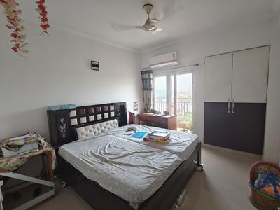 Bedroom Image of 1530 Sq.ft 2 BHK Apartment / Flat for sale in Paramount Golfforeste Premium Apartments, Surajpur Greater Noida for Rs. 11500000