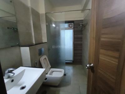Bathroom Image of 1750 Sq.ft 3 BHK Apartment / Flat for rent in Lokhandwala Octacrest, Kandivali East Mumbai for Rs. 80000