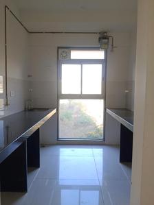 Gallery Cover Image of 1000 Sq.ft 2 BHK Apartment / Flat for rent in Godrej Tranquil, Kandivali East for Rs. 43000