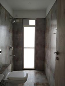 Common Bathroom Image of 500 Sq.ft 1 BHK Apartment / Flat for rent in Puraniks City Reserva Phase 1, Kasarvadavali Thane for Rs. 17580