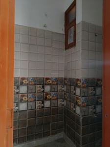 Common Bathroom Image of 750 Sq.ft 2 BHK Builder Floor for sale in DLF Ankur Vihar Ghaziabad for Rs. 2450698