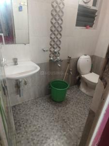 Bathroom Image of 900 Sq.ft 2 BHK Apartment / Flat for sale in TNHB MIG Plot, Sholinganallur Chennai for Rs. 6800000