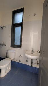 Bathroom Image of 1050 Sq.ft 2 BHK Builder Floor for rent in Bamheta Village Ghaziabad for Rs. 12000