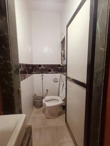 Bathroom Image of 620 Sq.ft 1 BHK Apartment / Flat for sale in Airoli Navi Mumbai for Rs. 7800000