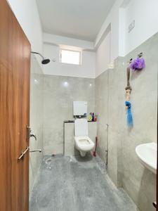 Bathroom Image of 1500 Sq.ft 2 BHK Builder Floor for rent in Mahalakshmi Nagar Indore for Rs. 24000