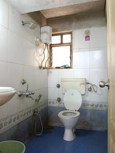 Common Bathroom Image of 949 Sq.ft 2.5 BHK Apartment / Flat for sale in Runwal Garden City Dahlia , Thane West Thane for Rs. 15500000