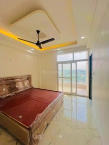 Bedroom Image of 1050 Sq.ft 2 BHK Apartment / Flat for sale in Capital Home 3, Sector 73 Noida for Rs. 4109898