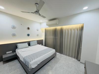 Bedroom Image of 2250 Sq.ft 3 BHK Apartment / Flat for rent in Shubh Saral Skyline, Kudasan Gandhinagar for Rs. 55000