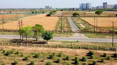 Image of 900 Sq.ft Residential Plot / Land for sale in Maruti Kunj, Gurgaon for Rs. 3000000
