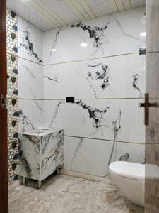 Common Bathroom Image of 1250 Sq.ft 3 BHK Builder Floor for sale in Rajendra Nagar Ghaziabad for Rs. 8450000