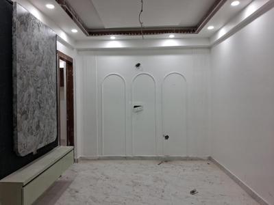 Living Room Image of 1550 Sq.ft 3 BHK Apartment / Flat for sale in Sector 72 Noida for Rs. 5800000