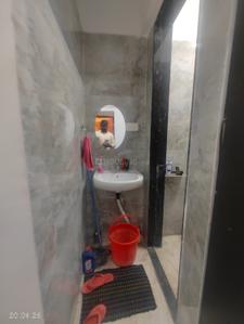 Bathroom Image of 1005 Sq.ft 2 BHK Apartment / Flat for rent in Sai Krupa Landmark, Thergaon Pune for Rs. 20000