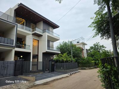 Image of 4275 Sq.ft 5 BHK Independent House for sale in Sector 123, Mohali for Rs. 39000000