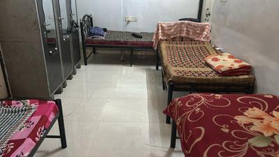 Bedroom Image of 850 Sq.ft 2 BHK Apartment / Flat for sale in Sukh Niwas, Colaba Mumbai for Rs. 30000000