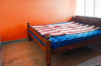 Bedroom Image of 1400 Sq.ft 3 BHK Apartment / Flat for rent in Block 6 Bengaluru for Rs. 40000