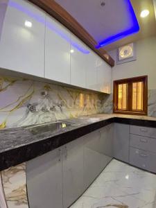 Kitchen Image of 450 Sq.ft 1 BHK Builder Floor for sale in Krishna Nagar New Delhi for Rs. 3800000