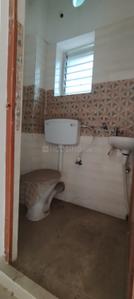 Bathroom Image of 780 Sq.ft 2 BHK Apartment / Flat for sale in Kalikapur Kolkata for Rs. 4400000