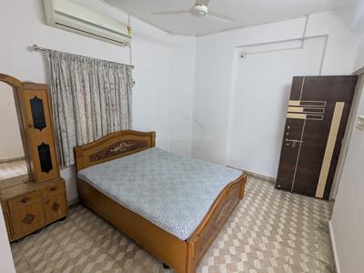 Bedroom Image of 1200 Sq.ft 3 BHK Apartment / Flat for rent in Memnagar Ahmedabad for Rs. 25000