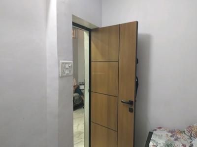Bedroom Image of 700 Sq.ft 2 BHK Apartment / Flat for rent in Vikaspuri New Delhi for Rs. 21000