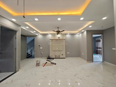 Living Room Image of 2200 Sq.ft 3 BHK Builder Floor for rent in Sector 122 Noida for Rs. 50000