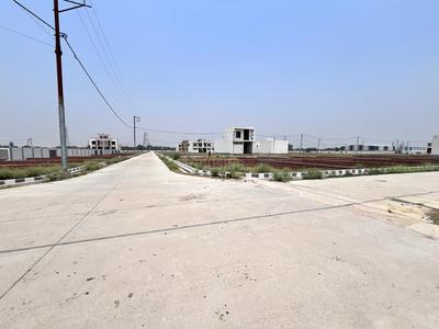 Image of 1000 Sq.ft Residential Plot / Land for sale in Dayal Estate, Sarojini Nagar, Lucknow for Rs. 1500000