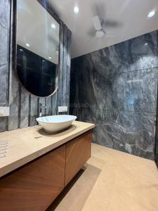 Bathroom Image of 2600 Sq.ft 4 BHK Builder Floor for rent in West End New Delhi for Rs. 550000