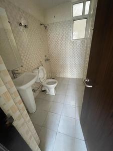 Bathroom Image of 1200 Sq.ft 2 BHK Apartment / Flat for rent in Ansal Emerald Heights, Chamrauli Agra for Rs. 14500