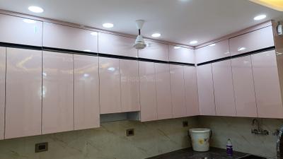 Kitchen Image of 700 Sq.ft 2 BHK Builder Floor for sale in Laxmi Nagar New Delhi for Rs. 5500000