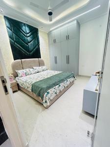 Bedroom Image of 2200 Sq.ft 4 BHK Apartment / Flat for sale in Sector 52 Noida for Rs. 8450000