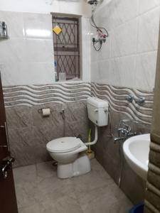 Bathroom Image of 650 Sq.ft 1 BHK Builder Floor for rent in Arya Chittaranjan Park, Chittaranjan Park New Delhi for Rs. 32000