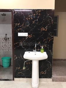 Bathroom Image of 1400 Sq.ft 3 BHK Builder Floor for rent in Shyam Nagar Jaipur for Rs. 15000