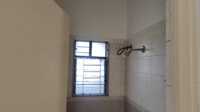 Bathroom Image of 650 Sq.ft 1 BHK Apartment / Flat for rent in Magarpatta Heliconia, Hadapsar Pune for Rs. 24000