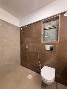 Bathroom Image of 1459 Sq.ft 3 BHK Apartment / Flat for sale in Gurukrupa Alaknanda, Juhu Mumbai for Rs. 87500000