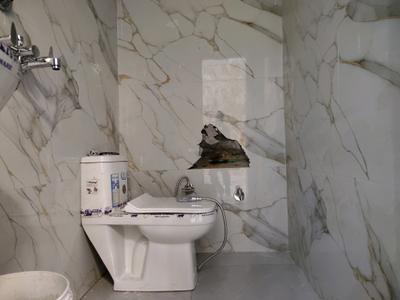 Common Bathroom Image of 1000 Sq.ft 2 BHK Independent House for sale in Maya Homes, Indirapuram Ghaziabad for Rs. 6500000