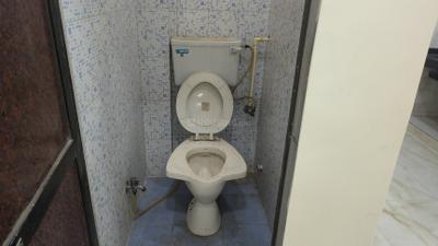 Bathroom Image of 650 Sq.ft 1 BHK Apartment / Flat for sale in Kopar Khairane Navi Mumbai for Rs. 6500000
