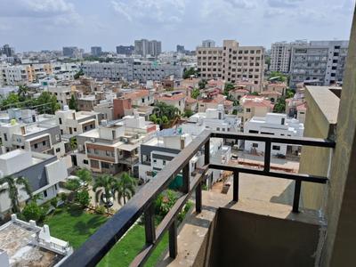 Balcony Image of 2100 Sq.ft 5 BHK Apartment / Flat for sale in New Alkapuri Vadodara for Rs. 7949000