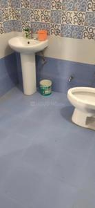 Bathroom Image of 500 Sq.ft 1 BHK Independent House for rent in Kamta Lucknow for Rs. 12000